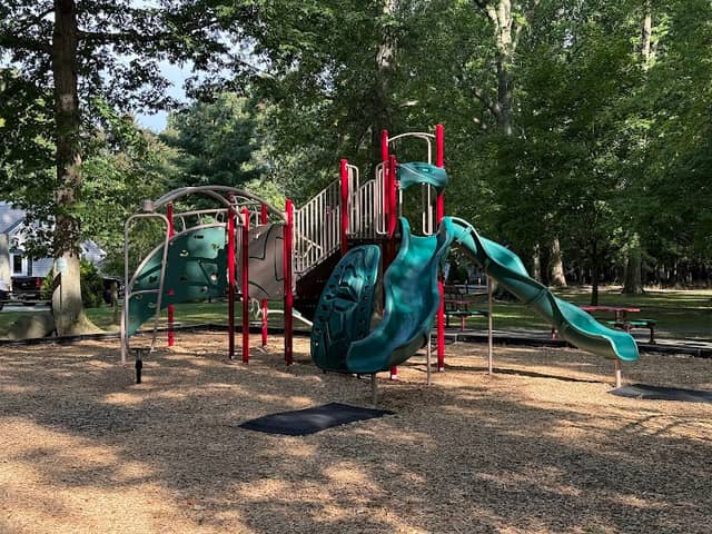 Belle Park - Image 2