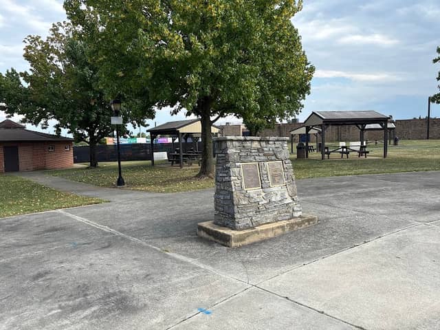 Loats Park - Image 1