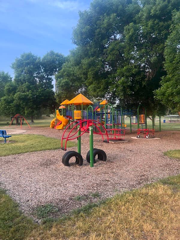 Veterans Park - Image 1