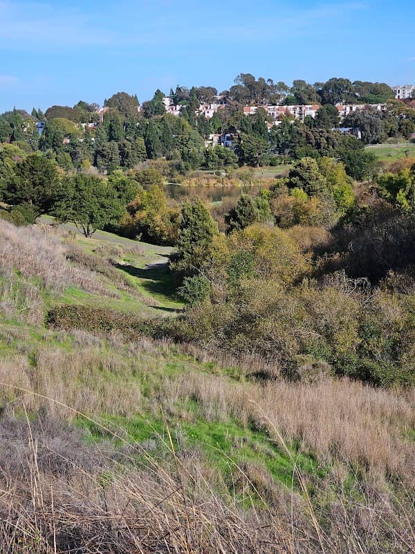Hilltop Lake Park - Image 1
