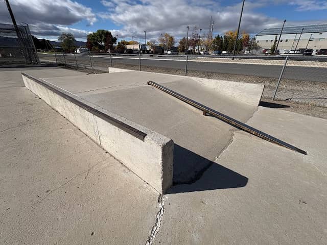 Arizzle Skate Park - Image 1