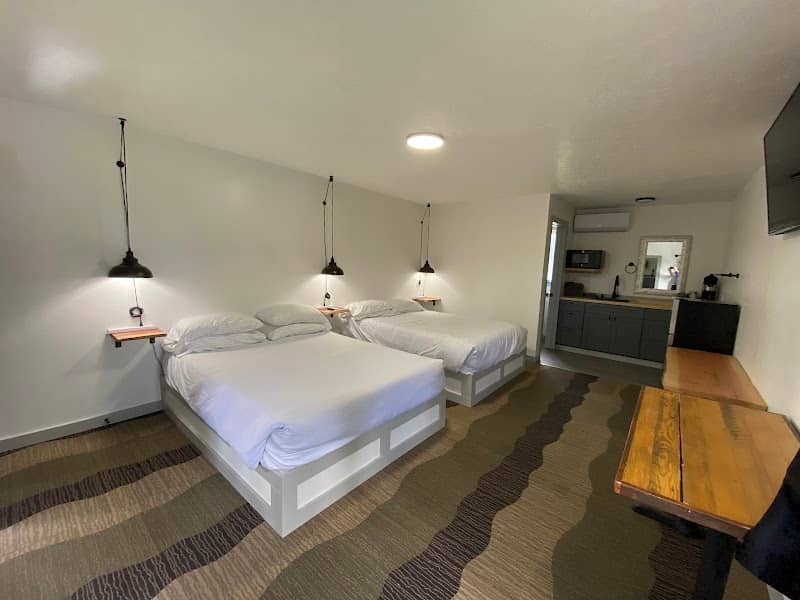 Silverwood Lodge - Image 2