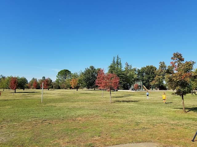 Ridgeway Park - Image 2