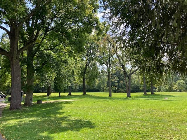 Mott Park - Image 2