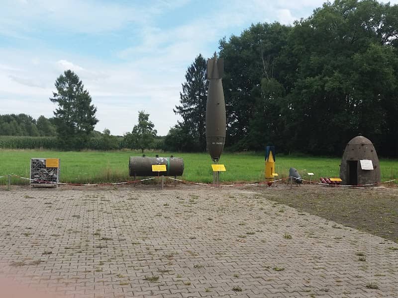 Avog's Crash Museum - Image 1