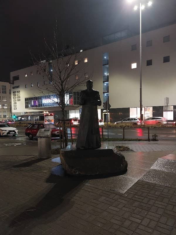 Pomnik księdza prałata Hilarego Jastaka kapelana Armii Krajowej i Solidarności - Image 2