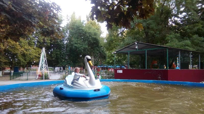 Park Attraktsionov - Image 1