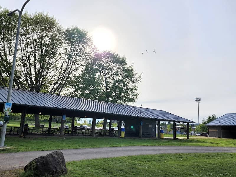 Tam O'Shanter Park - Image 1