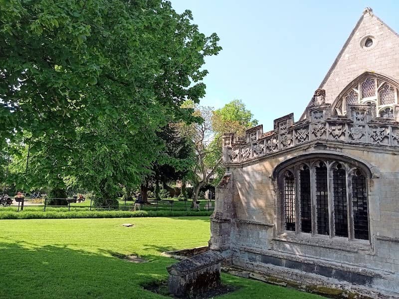 St. Peter’s gardens - Image 2