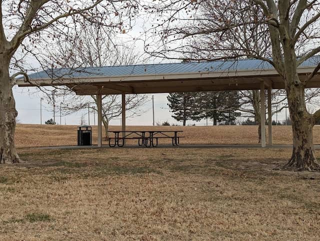 South Park, Junction City - Image 1