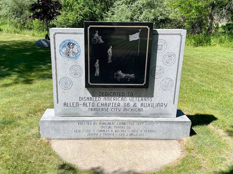 Traverse City Veterans Memorial Park - Image 2