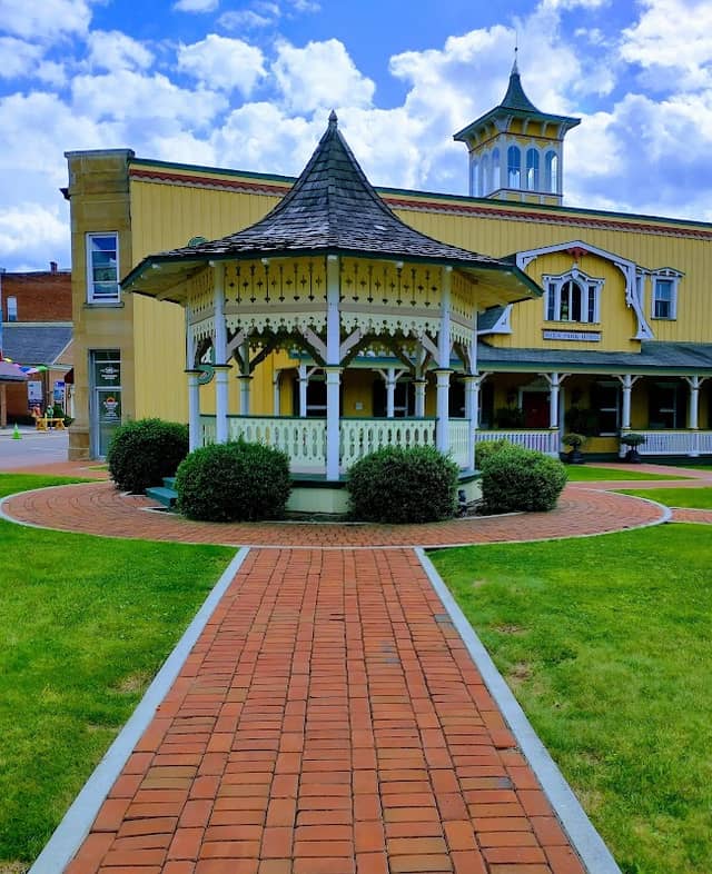 Dailey's Park - Image 1
