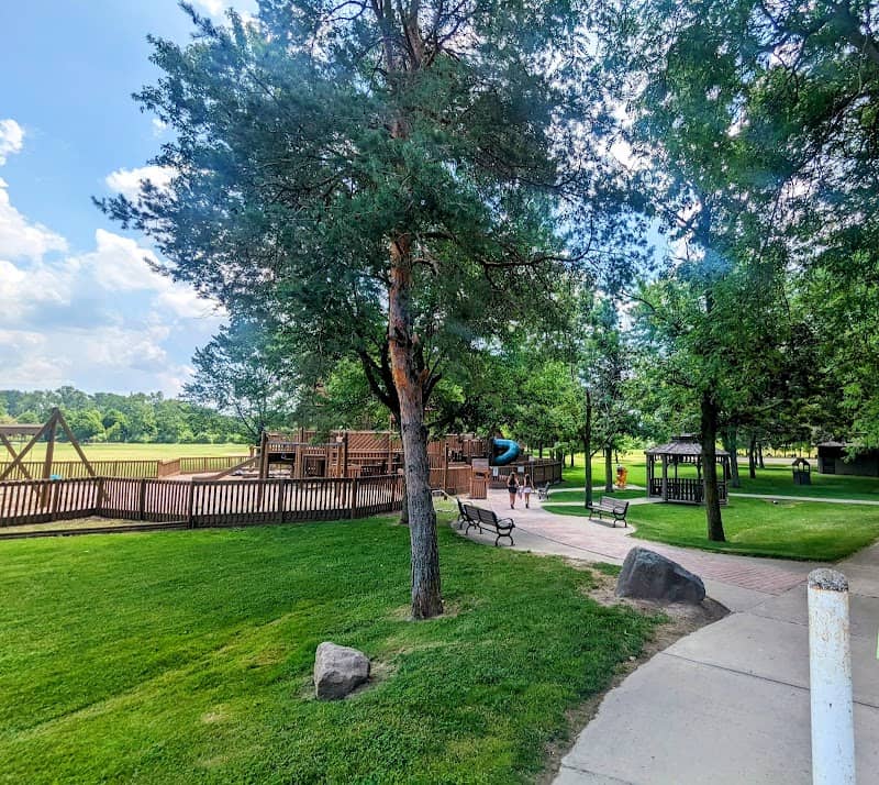 Elms Park - Image 2