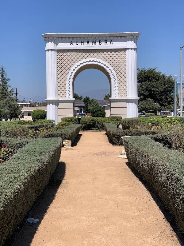 Gateway Plaza Park - Image 2