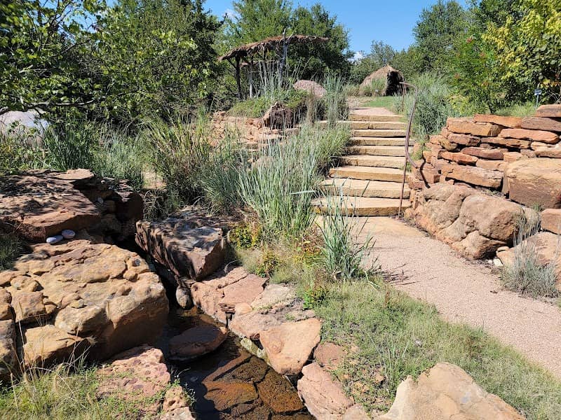Legacy Plaza - Image 1