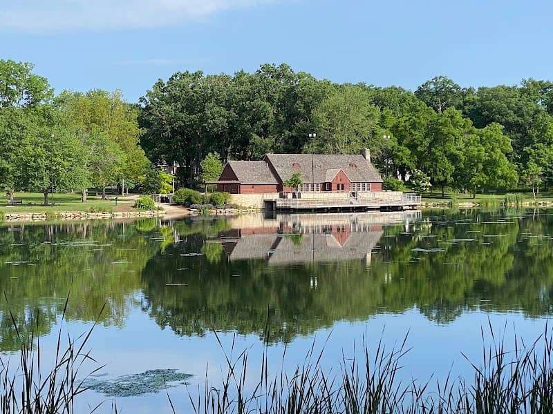 Lake Ellyn Park - Image 1