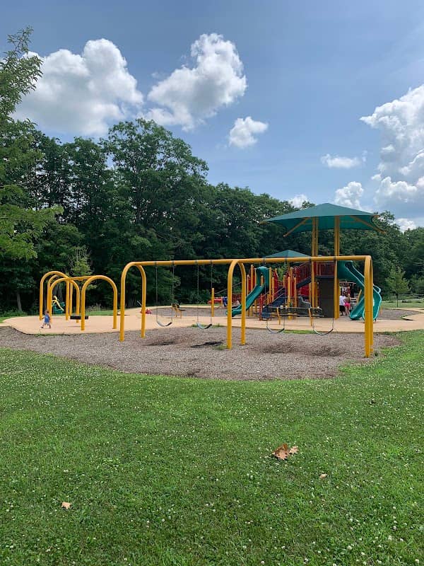 Aylesworth Park - Image 1