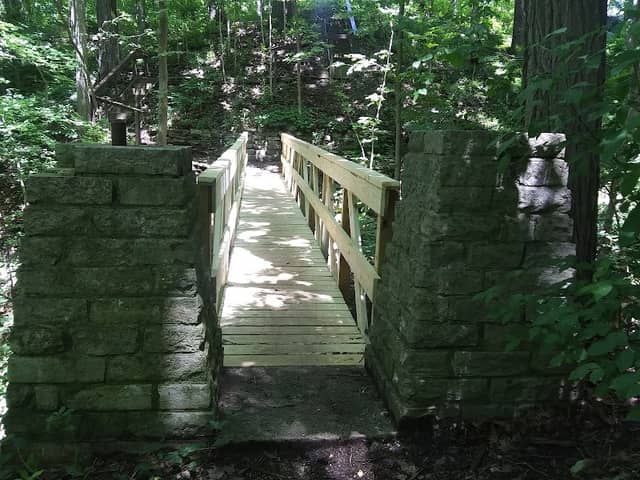 Clegg Memorial Garden Parking - Image 3