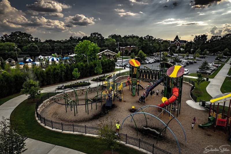 Elizabeth Porter Park & Sprayground - Image 1