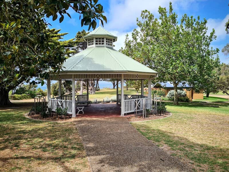 Sorrento Park - Image 1