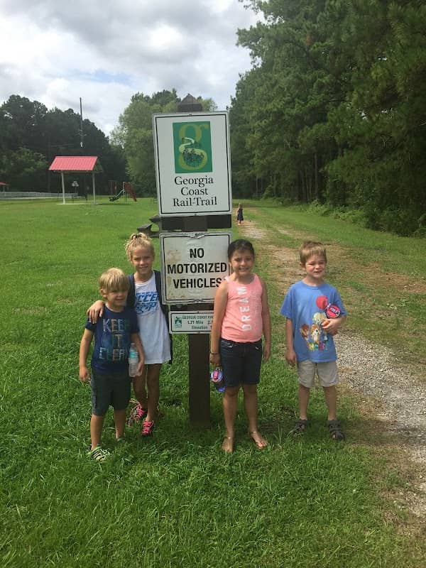 Charlie Easterling Memorial Park - Image 1