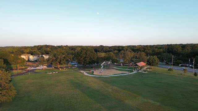 Snow Hinton Park - Image 2