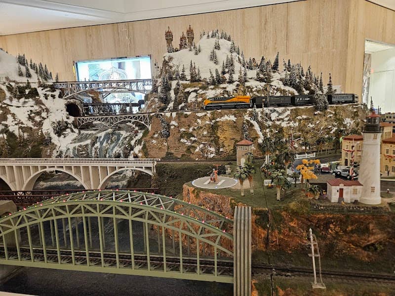 Aventura Train Station - Image 1