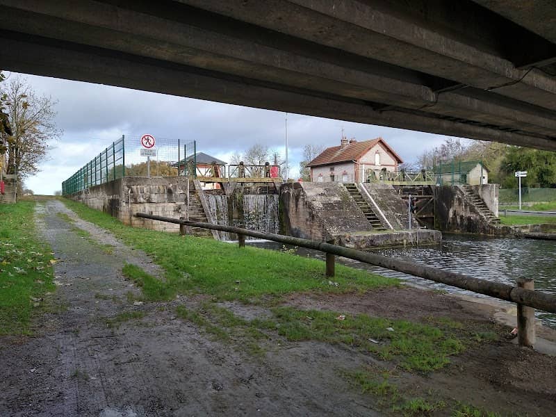 Écluse n°30 | Fargniers (Canal de Saint-Quentin) - Image 1