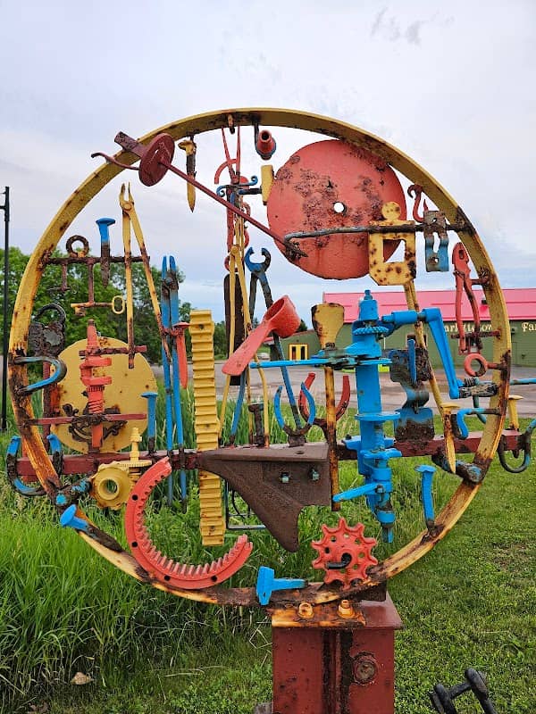 Iron sculpture - Image 2