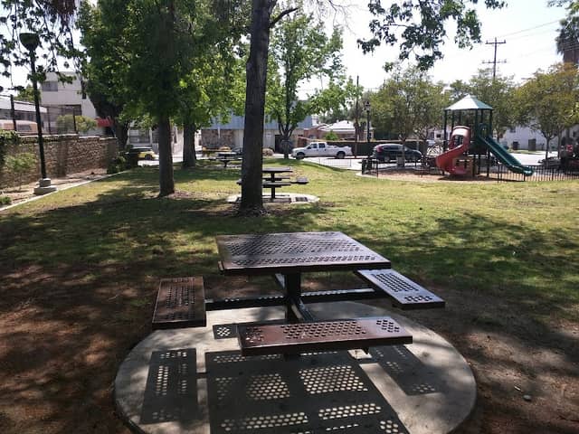 Wilson Mini Park - Image 1