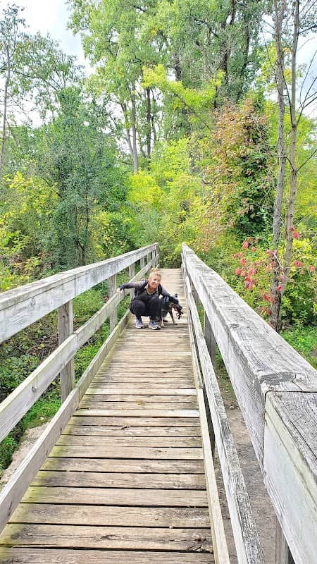 Peacock Rd Trailhead - Image 1