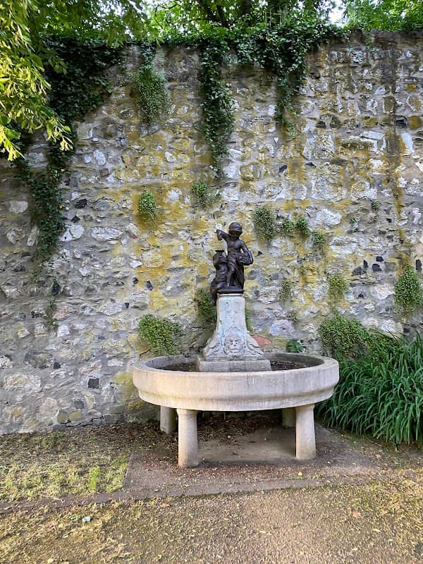 Brunnen mit Engel Statue - Image 2