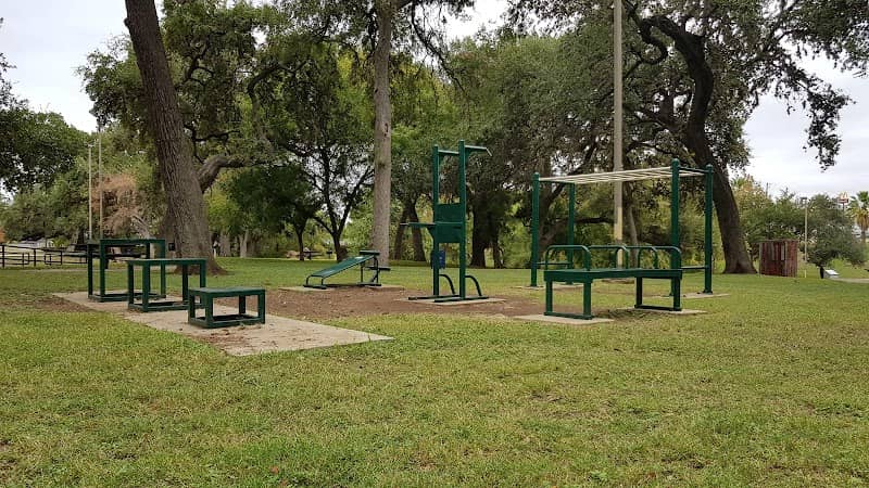 Uvalde Memorial Park - Image 1