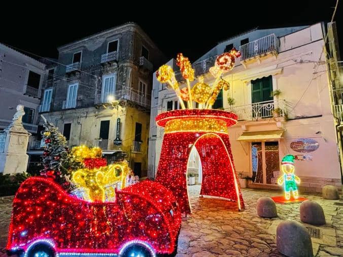 Luminarie Tropea - Image 1