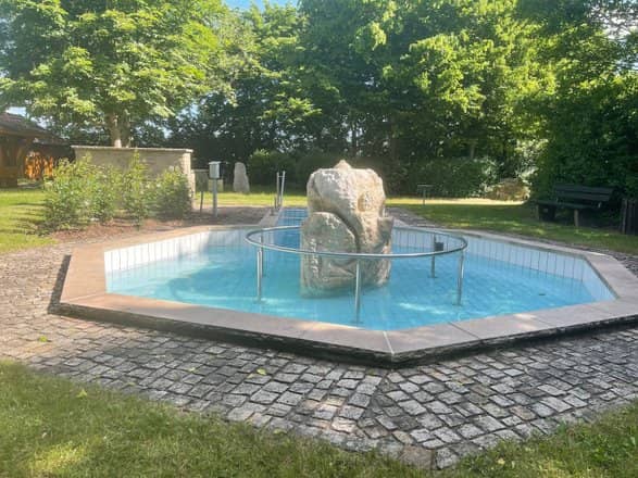Grill & Freizeitanlage mit Wassertretanlage - Image 1