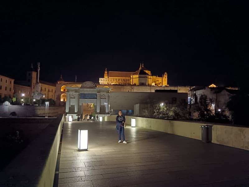 Plaza de San Lorenzo - Image 2
