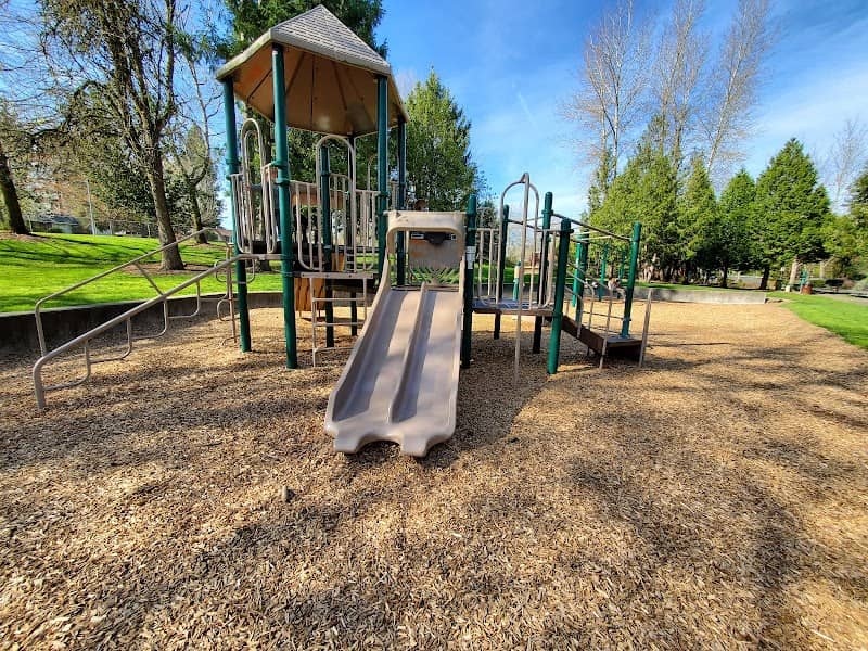 Wanda L. Peck Memorial Park - Image 2