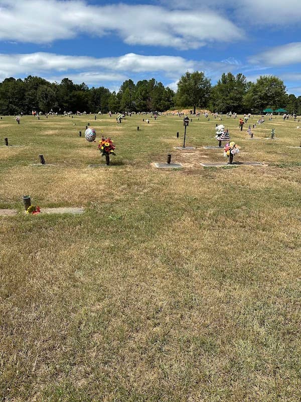 Pineview Memorial Gardens - Image 1