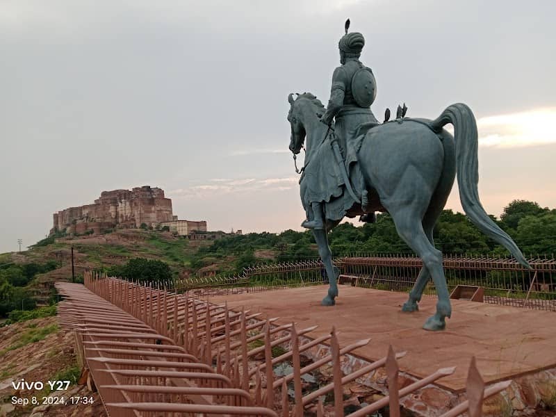 Statue of Rao Jodha Ji - Image 2
