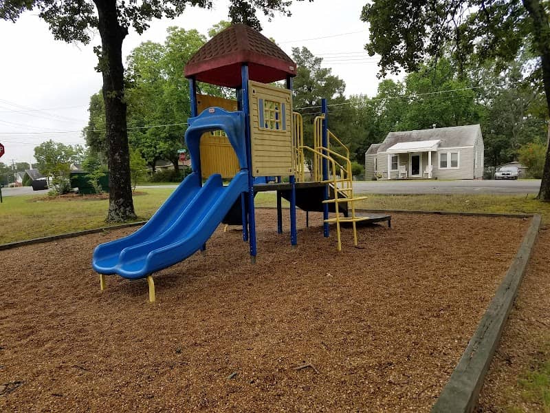Delmont Park - Image 1
