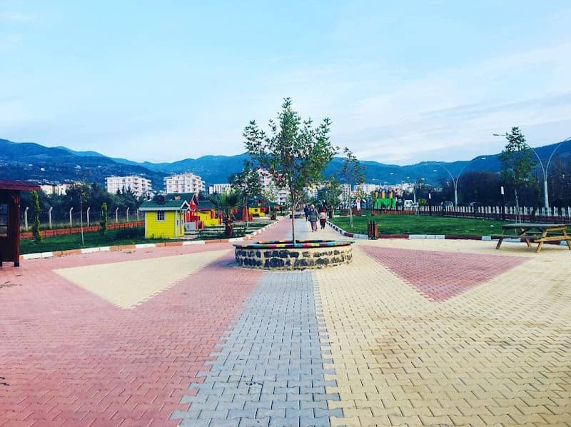 Eğitimci Bekir İlyas Kara Çocuk Köyü2 - Image 1