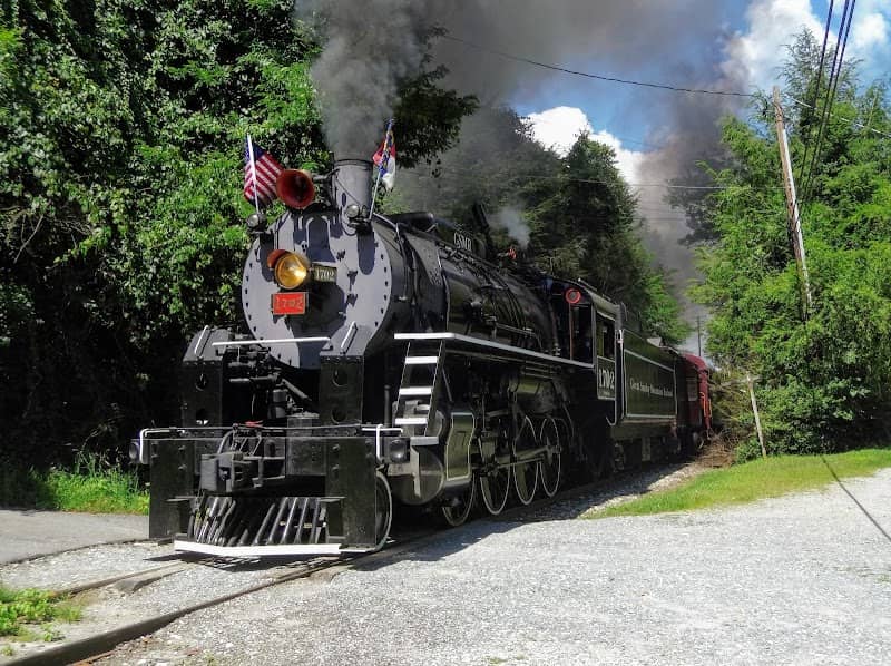 Great Smoky Mountains Railroad - Image 3
