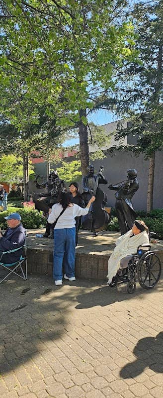 Joy of Music Statues - Image 2