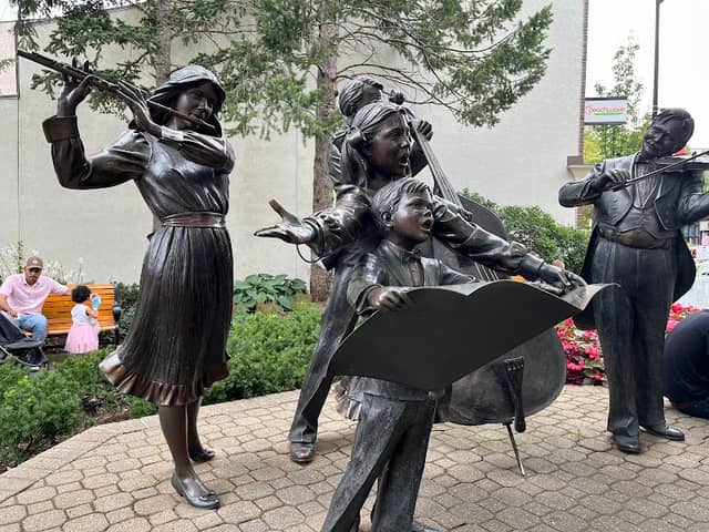 Joy of Music Statues - Image 1