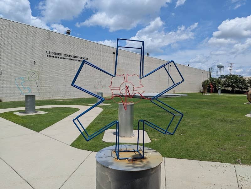 Downtown Art Garden - Image 1