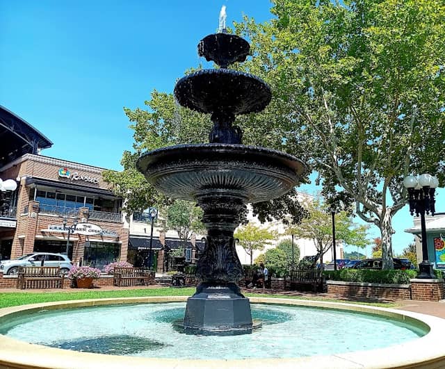 Pullman Square Park - Image 2
