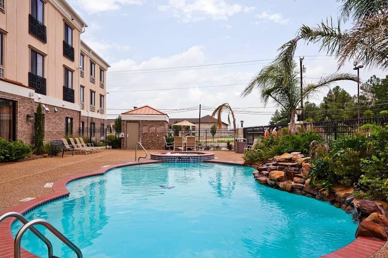 Holiday Inn Express & Suites Fairfield-North by IHG - Image 1