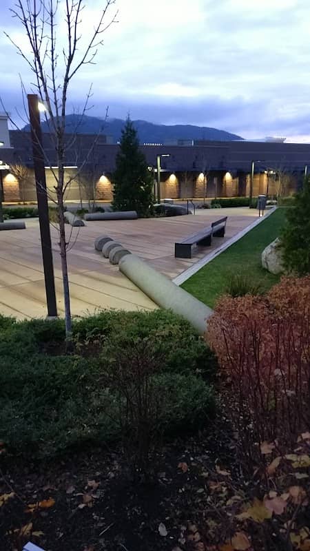 Grand Ridge Plaza Park - Image 1