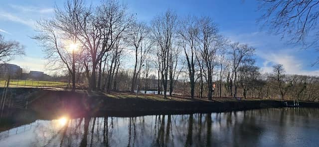 Aussichtspunkt auf Wehr und Schleuse - Image 1