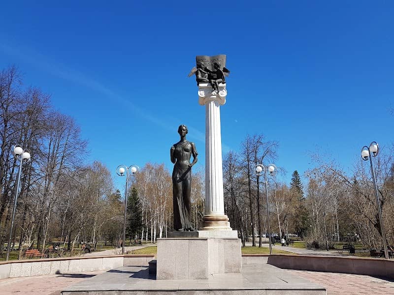 Monument to the students of Tomsk - Image 1